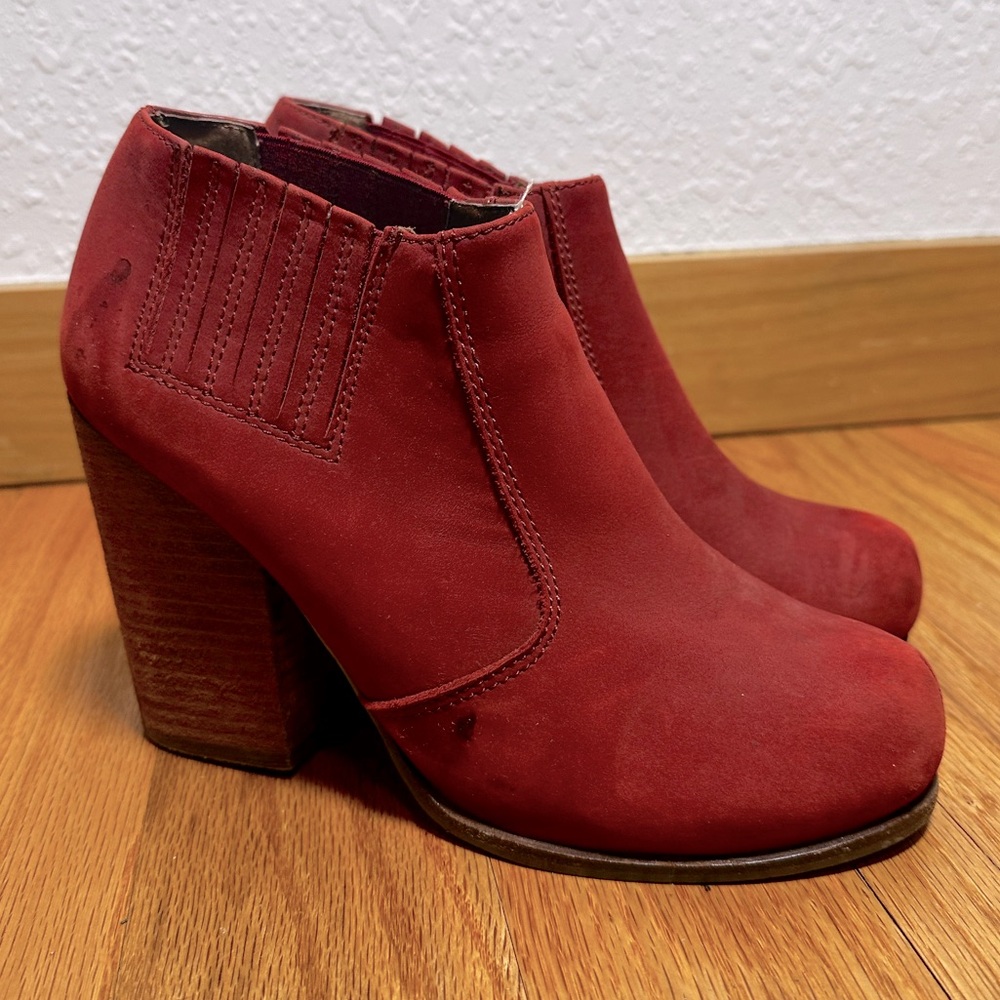 Jeffrey Campbell Yorktown Heeled Bootie